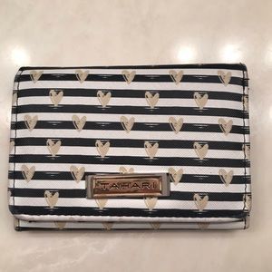 Tahari Trifold Wallet 💛